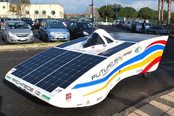Archimede Solar car (2)