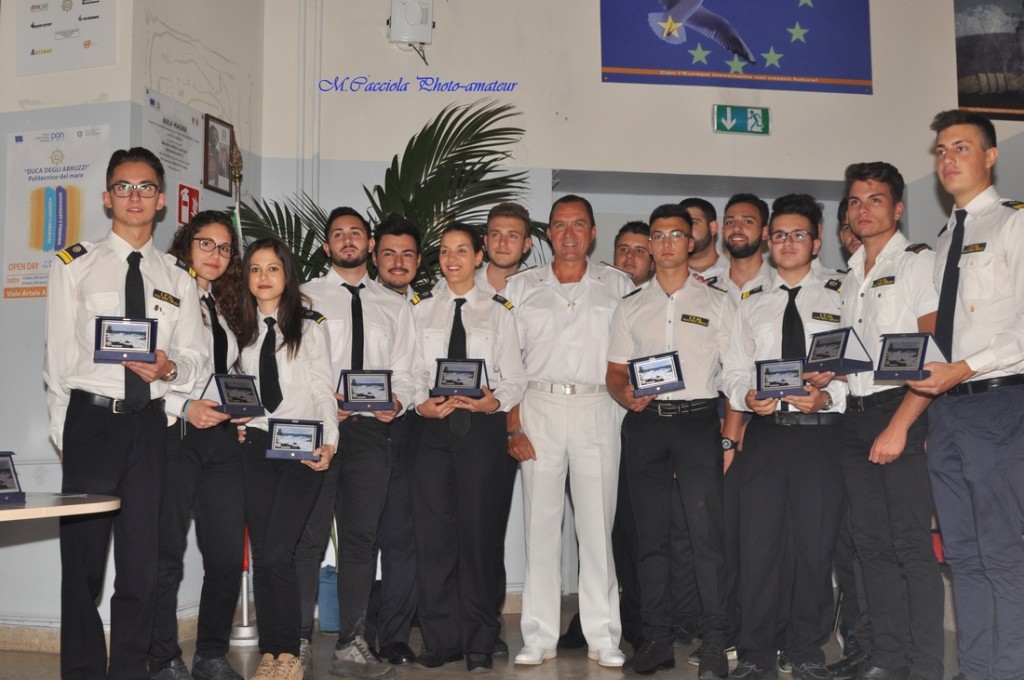 All’I.S.I.S. “Duca degli Abruzzi” di Catania le premiazioni ospitati dai cadetti dei corsi di Mobilità e Trasporti