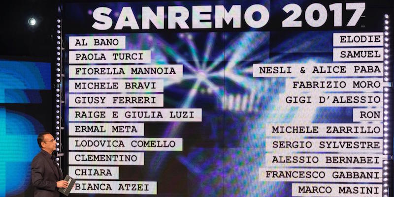Carlo Conti durante la trasmissione di Raiuno "Sar‡ Sanremo", condotta da Carlo Conti, Sanremo, 12 dicembre 2016. ANSA/RICCARDO DALLE LUCHE 