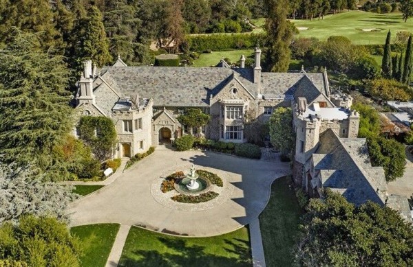 “Playboy Mansion” di Beverly Hills