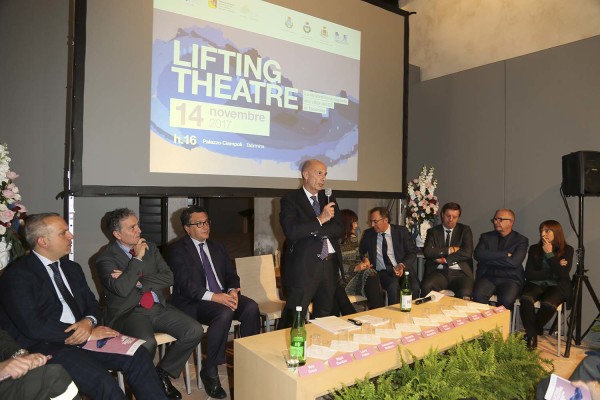 Lifting Theatre Commissario G7 Riccardo Carpino Foto1