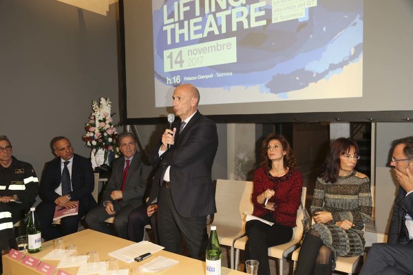 Lifting Theatre Commissario G7 Riccardo Carpino Foto2