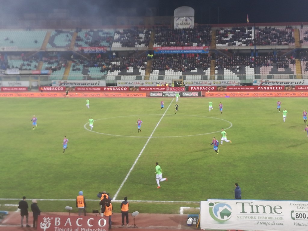 Calcio Catania: tre punti sofferti contro la Virtus Francavilla