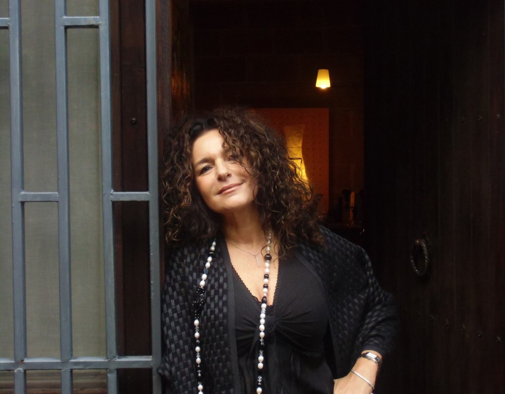Protagonista al Teatro Garibaldi di Palermo la cantautrice Aida Satta Flores