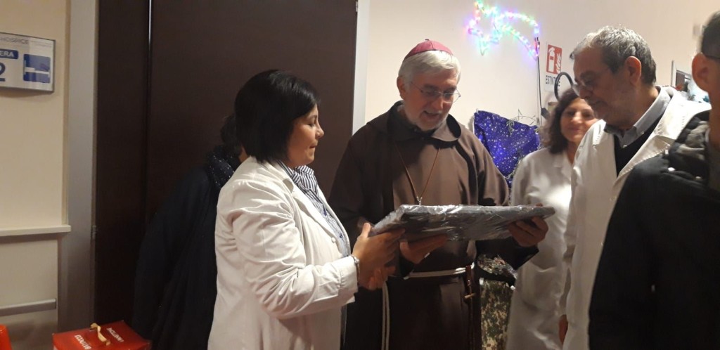 ASP Catania - caltagirone. vescovo visita hospice - 14.12.2019 (2)