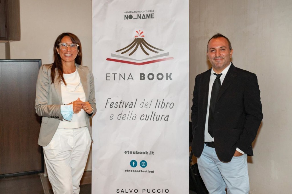 Etnabook 2020: il programma completo, gli ospiti e i finalisti del Premio Letterario
