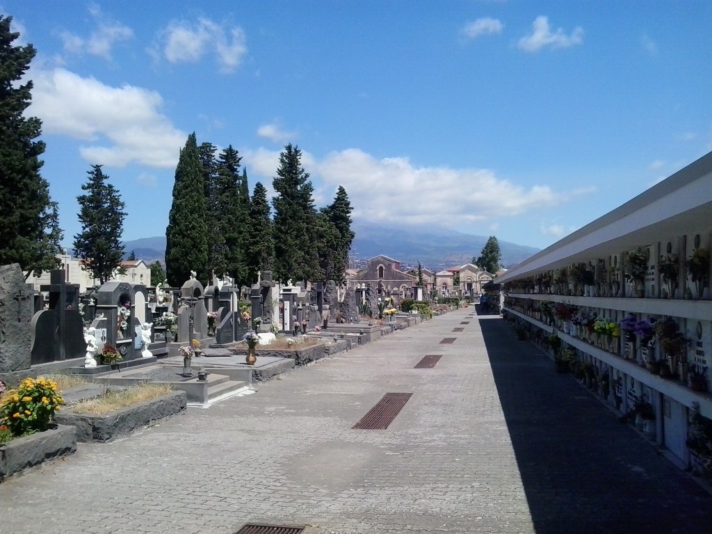 Cimitero (2)