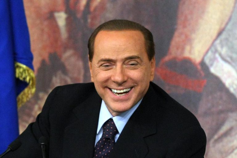 RIP Silvio Berlusconi: Icona Controversa della Politica Italiana